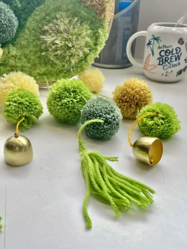 Green Earth DIY Handcraft Hanging Moss Rugs Kits With Tinkling Chimes 6